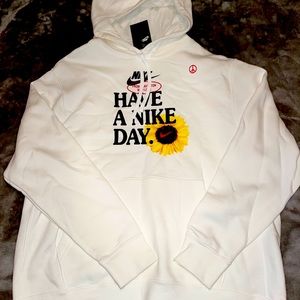 BRAND NEW, NEVER WORN WITH TAGS! GREAT STYLE AND GREAT PRICE!! O.B.O